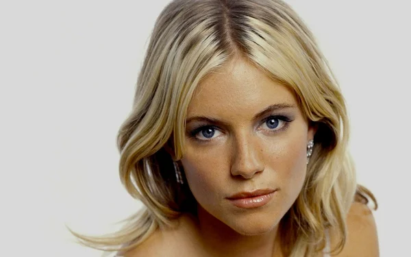 Sienna Miller treme e chora após nove horas de sexo com Ben Affleck