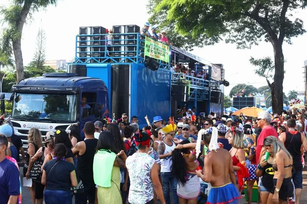 PCDF estoura gráfica que produzia CNHs e outros documentos falsos