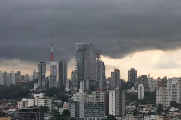 Molha CLT: por que chove forte no fim da tarde? Especialistas explicam