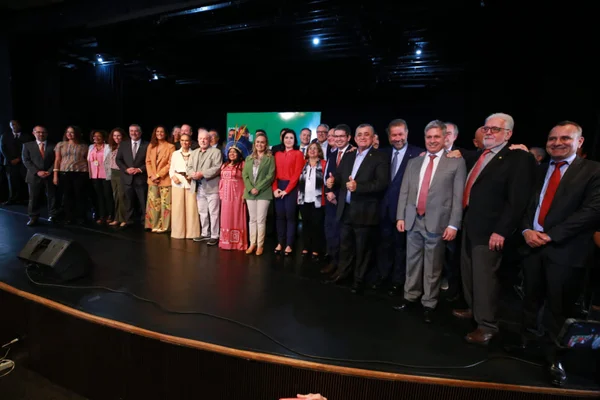 Em 3º mandato, Lula vai gerenciar ministério repleto de presidenciáveis