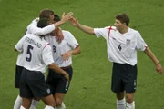 Jogador atuou com outros grandes atletas na seleção inglesa, como Ferdinand e Lampard.