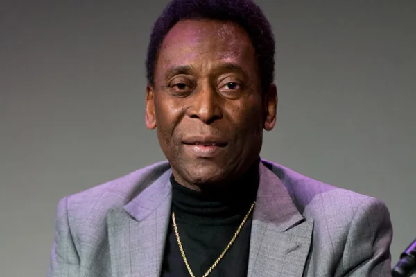 Imóveis de Pelé podem ir a leilão por dívida milionária com condomínio - Metrópoles