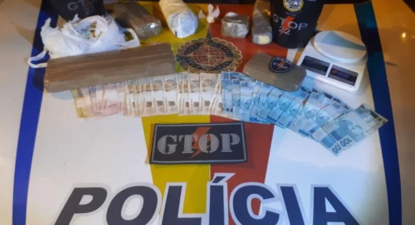 Homem esconde droga na geladeira, mas não escapa do flagrante da PM