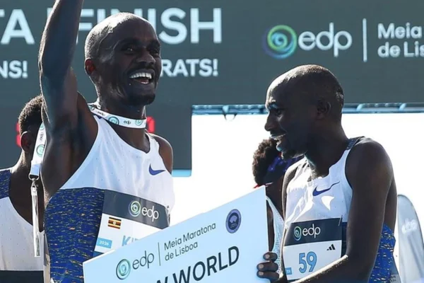 Ugandês Jacob Kiplimo bate recorde mundial na Meia Maratona de Lisboa