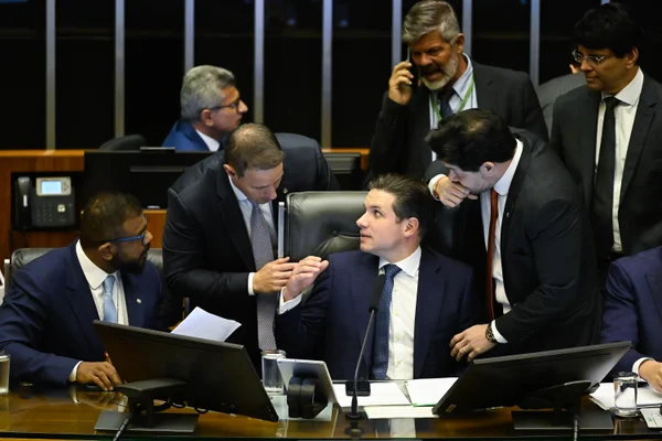 PL Antifacção é derrota para Lula, mas expõe falha na articulação de Motta