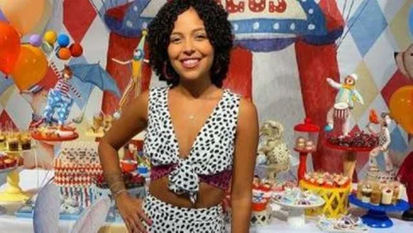 Júlia Fernandes, filha de Elias Maluco