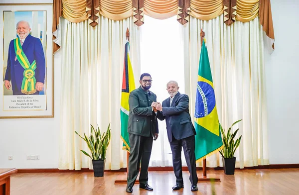 Lula e o presidente da Guiana, Irfaan Ali