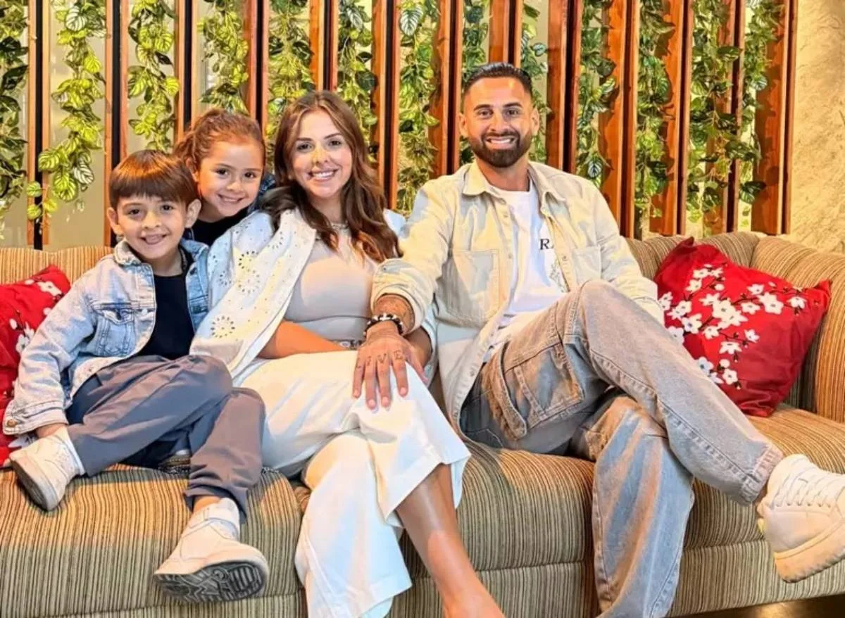 Lucas Trejo, sua esposa, Yanina Maranella, e seus filhos, Aarón e Ainhoa Trejo Lucas Trejo, sua esposa, Yanina Maranella, e seus filhos, Aarón e Ainhoa Trejo