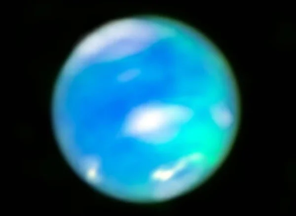 Telescópio James Webb captura detalhes inéditos das auroras de Netuno