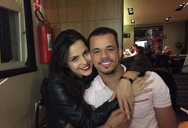Emilly se derrete por Jota Amâncio em rede social e fãs enlouquecem