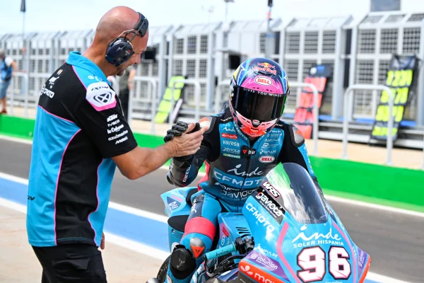 Imagem colorida da MotoGP em Goiânia