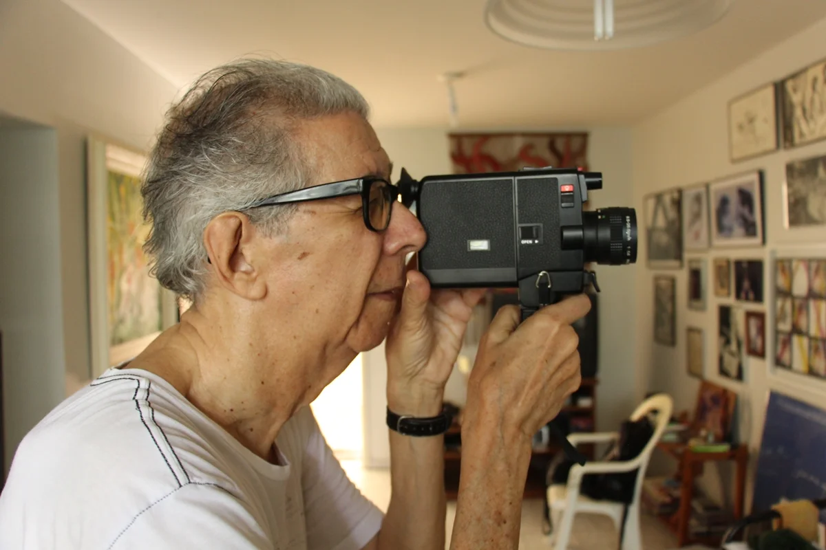 Jomard Muniz de Britto foi um grande nome do cinema experimental do Brasil e de Pernambuco Jomard Muniz de Britto foi um grande nome do cinema experimental do Brasil e de Pernambuco