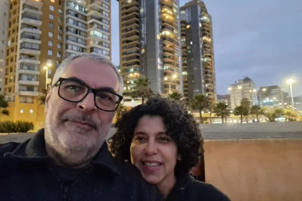 imagem colorida de casal brasileiro que desapareceu, durante viagem no Chile