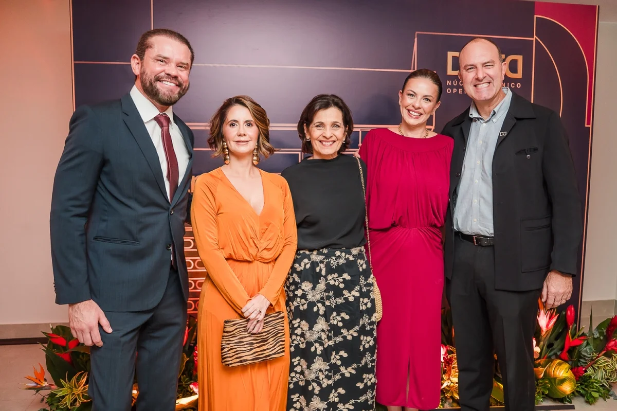 Dr. Gleidson Viana - diretor médico Exame, Dra. Livia Maia - Gerente médica de Patologia do Exame, Dra. Andrea Lamosa - Superintendente de Relacionamento Médico da Dasa, Juliana Wolff - Superintendente de Operações e Negócios do Exame e Roberto Cury - Vice-presidente das unidades de atendimento e de experiência do cliente da Dasa Dr. Gleidson Viana - diretor médico Exame, Dra. Livia Maia - Gerente médica de Patologia do Exame, Dra. Andrea Lamosa - Superintendente de Relacionamento Médico da Dasa, Juliana Wolff - Superintendente de Operações e Negócios do Exame e Roberto Cury - Vice-presidente das unidades de atendimento e de experiência do cliente da Dasa
