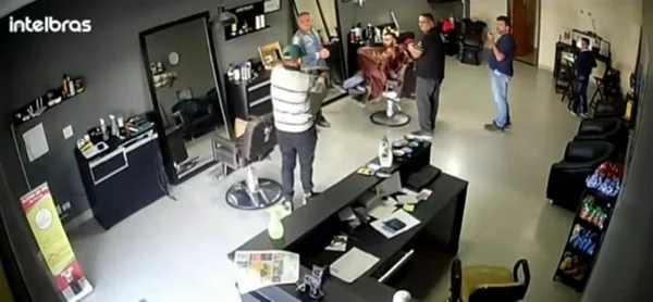Imagem colorida, barbearia