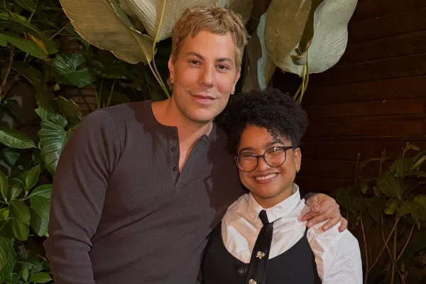 Tia Milena realiza sonho e conhece Christian Chávez, do RBD