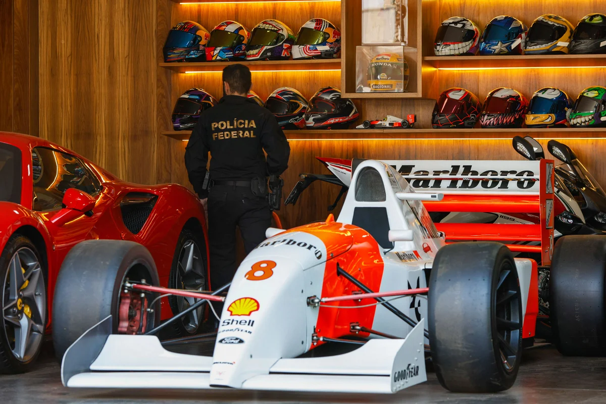 Carro F1