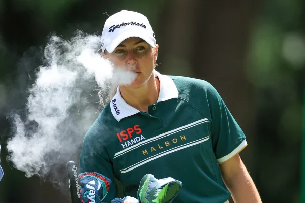 Sem poder fumar nas Olimpíadas, golfista lamenta: “Vai me afetar”
