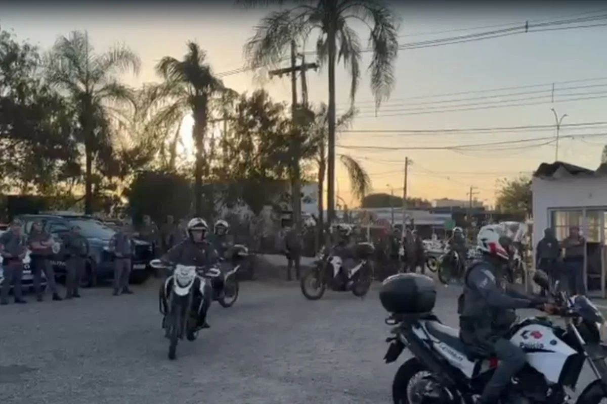Veículos mobilizados na Operação Submundo Veículos mobilizados na Operação Submundo