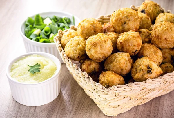 bolinho de arroz - Metrópoles