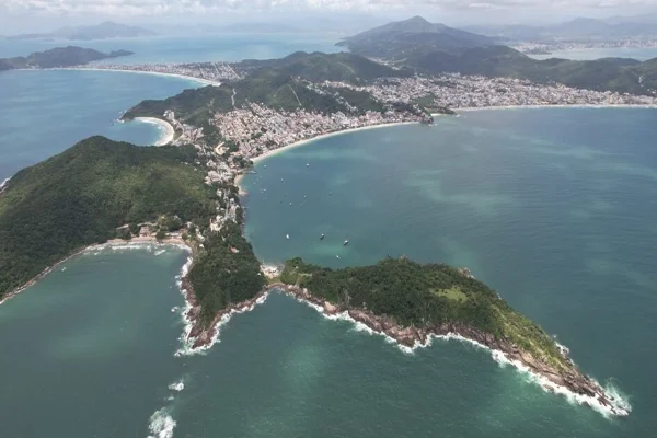 Praia de Bombinhas em Santa Catarina