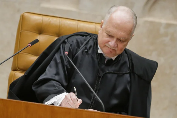 Posse: Fachin diz que STF tem “dever de garantir ordem constitucional”