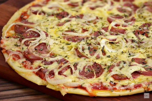 Pizza de calabresa