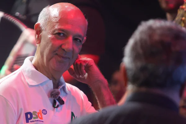 Condenado à inelegibilidade, Arruda filia-se ao PSD em clima de campanha
