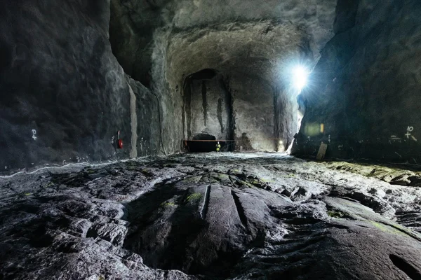 Imagem colorida mostra depósito de lixo nuclear na Finlândia - Metrópoles
