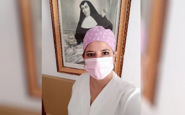 Vídeo: “Luz no fim do túnel”, diz goiana vacinada contra Covid-19 na Espanha