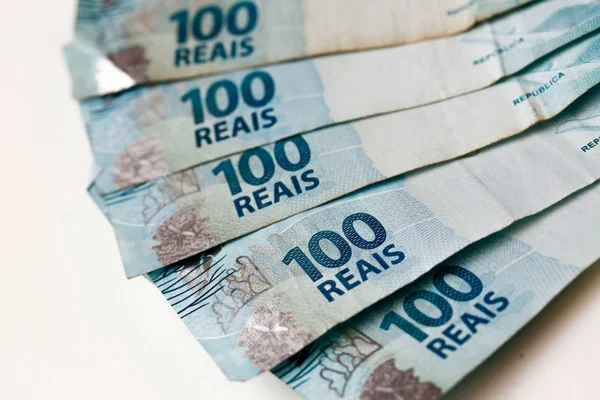 Real 30 anos: o Plano que derrotou a hiperinflação (Hubert Alquéres)