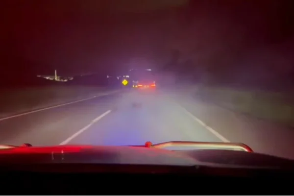 Traficante usa cortina de fumaça para fugir da PRF - Metrópoles