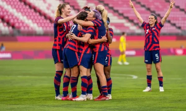 Nos EUA, homens e mulheres terão os mesmos salários no futebol