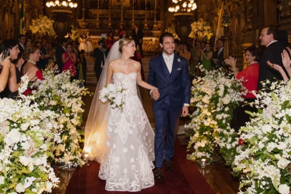 O belíssimo enlace de Renata Rique e João Paulo Mauro no Parque Lage