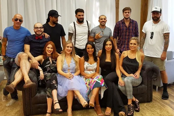 Lavando roupa suja fora de casa. Ex-BBBs se reencontram no Mais Você