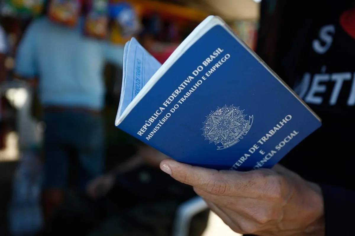 Sine Itinerante oferece mais de 800 vagas de emprego em BH