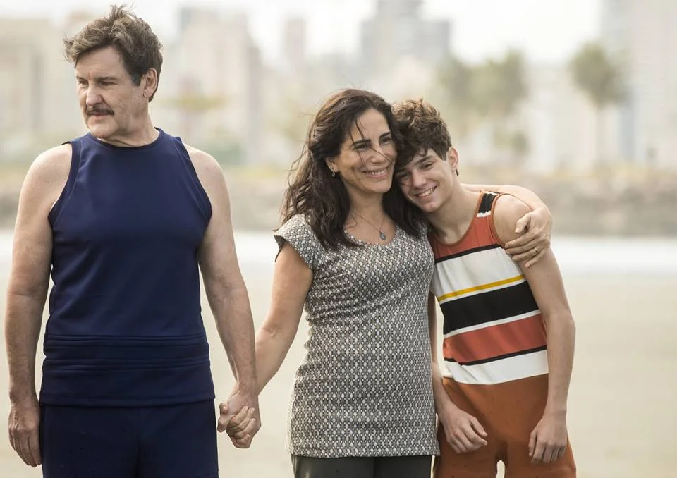 Julio (Antonio Calloni), Lola (Gloria Pires) e Alfredo (Pedro Sol) Julio (Antonio Calloni), Lola (Gloria Pires) e Alfredo (Pedro Sol)