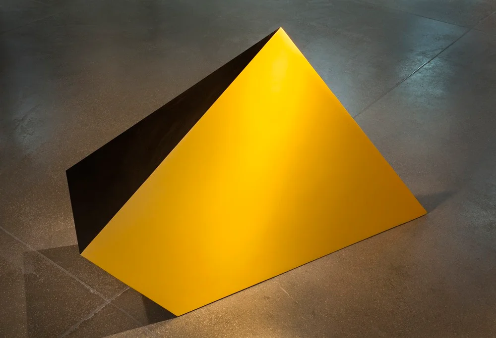 "Prisma", de Sérvulo Esmeraldo "Prisma", de Sérvulo Esmeraldo