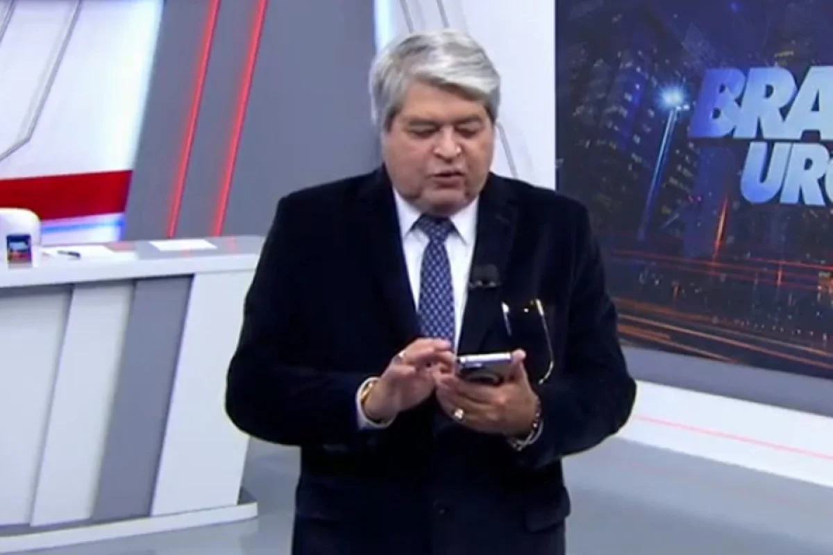 Datena comentou o caso do delegado em seu programa na televisão Datena comentou o caso do delegado em seu programa na televisão