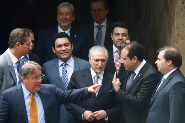 Sem Geddel, Michel Temer assume a negociação política da PEC do Teto