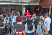 Escola fica na Ponte Alta Escola fica na Ponte Alta