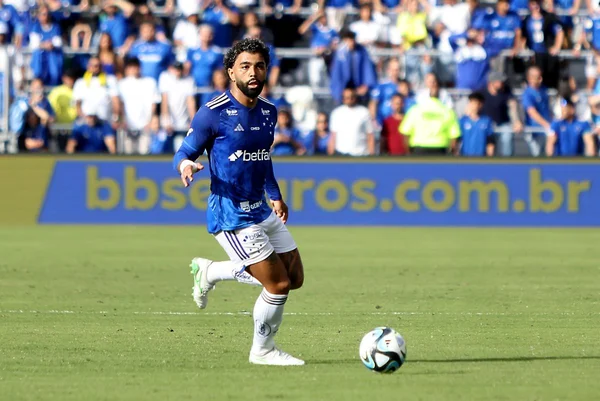 Imagem colorida de Gabigol - Metrópoles