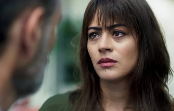Órfãos da Terra: Helena volta a infernizar vida de Elias