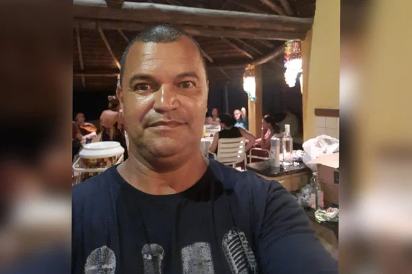 Jardineiro cai no mar e fica ilhado 5 dias no RJ-1