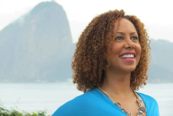 Com corpo incrível, Valéria Valenssa, ex-Globeleza chama atenção aos 46 anos