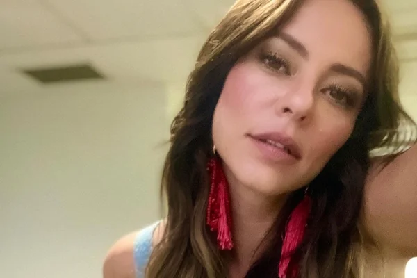 Paolla Oliveira se pronunciou sobre a tentativa de invasão e ofensas de um fã português