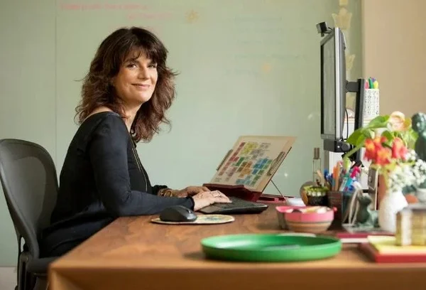 Lícia Manzo, autora de Um Lugar ao Sol, encerra contrato com a Globo - destaque galeria