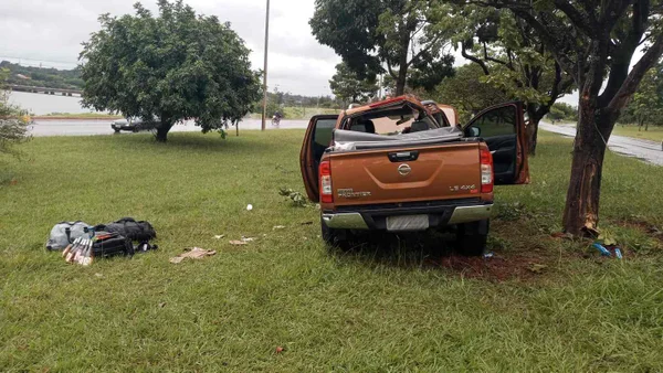 Carro envolvido em acidente em Brasília