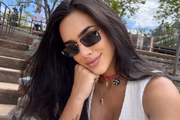 Bruna Biancardi posa de cabelos soltos e óculos escuros