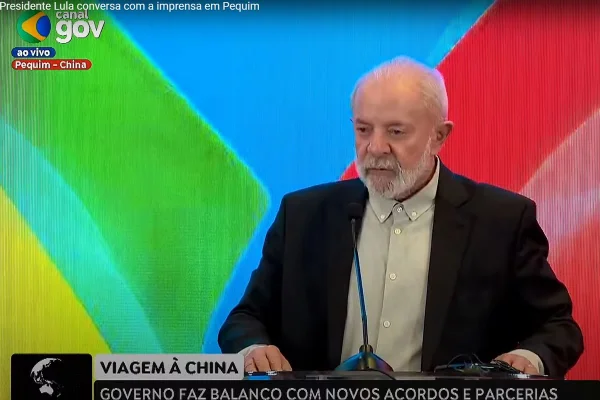 Imagem colorida de Lula